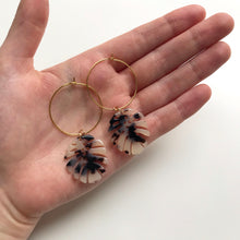 Load image into Gallery viewer, Blonde Tortoise Shell Monstera Leaf Hoop Earrings