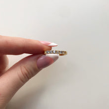 Load image into Gallery viewer, Delicate Cubic Zirconia Stacking Rings