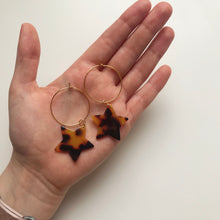 Load image into Gallery viewer, Traditional Tortoise Shell Star Earrings