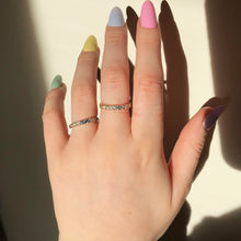 Load image into Gallery viewer, Delicate Cubic Zirconia Stacking Rings