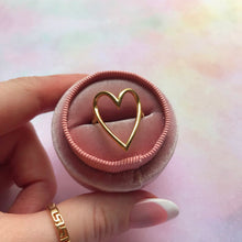 Load image into Gallery viewer, Large Heart Feature Stacking Ring