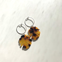 Load image into Gallery viewer, Traditional Tortoise Shell Monstera Leaf Hoop Earrings