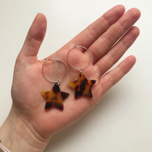 Load image into Gallery viewer, Traditional Tortoise Shell Star Earrings