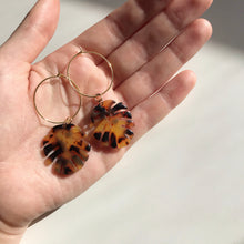 Load image into Gallery viewer, Traditional Tortoise Shell Monstera Leaf Hoop Earrings