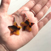 Load image into Gallery viewer, Traditional Tortoise Shell Star Earrings